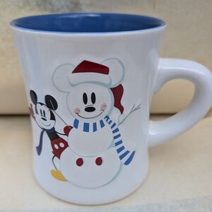 LARGE MICKEY MOUSE AND SNOWMAN/SNOWFLAKES 3D MUG NICE CONDITION